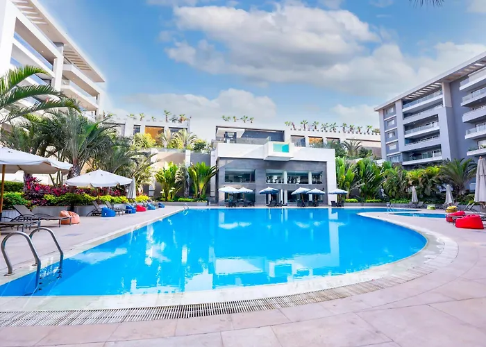 Luxury 2Br Near The Airport
