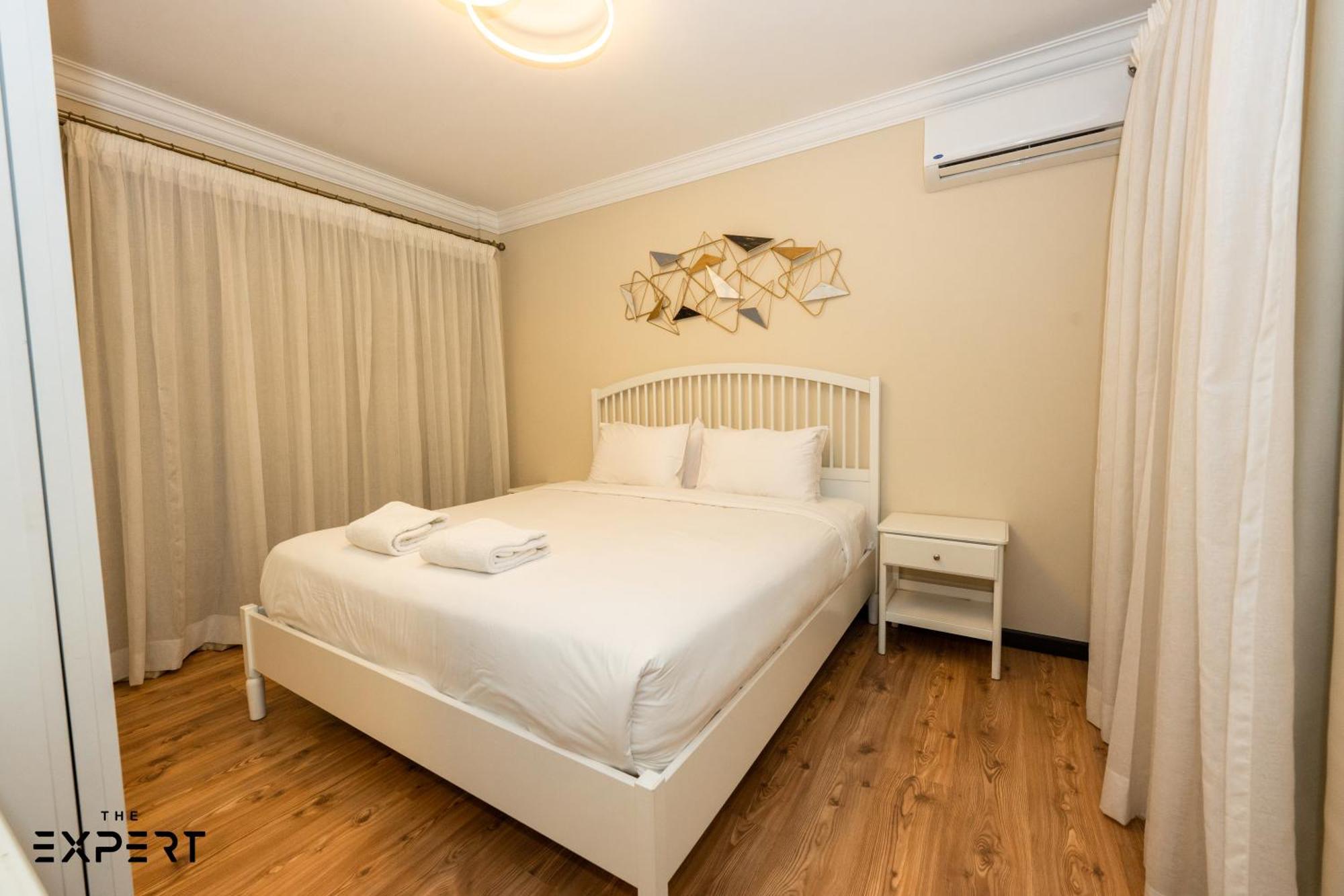 Apartment Luxury 2br Near The Airport *