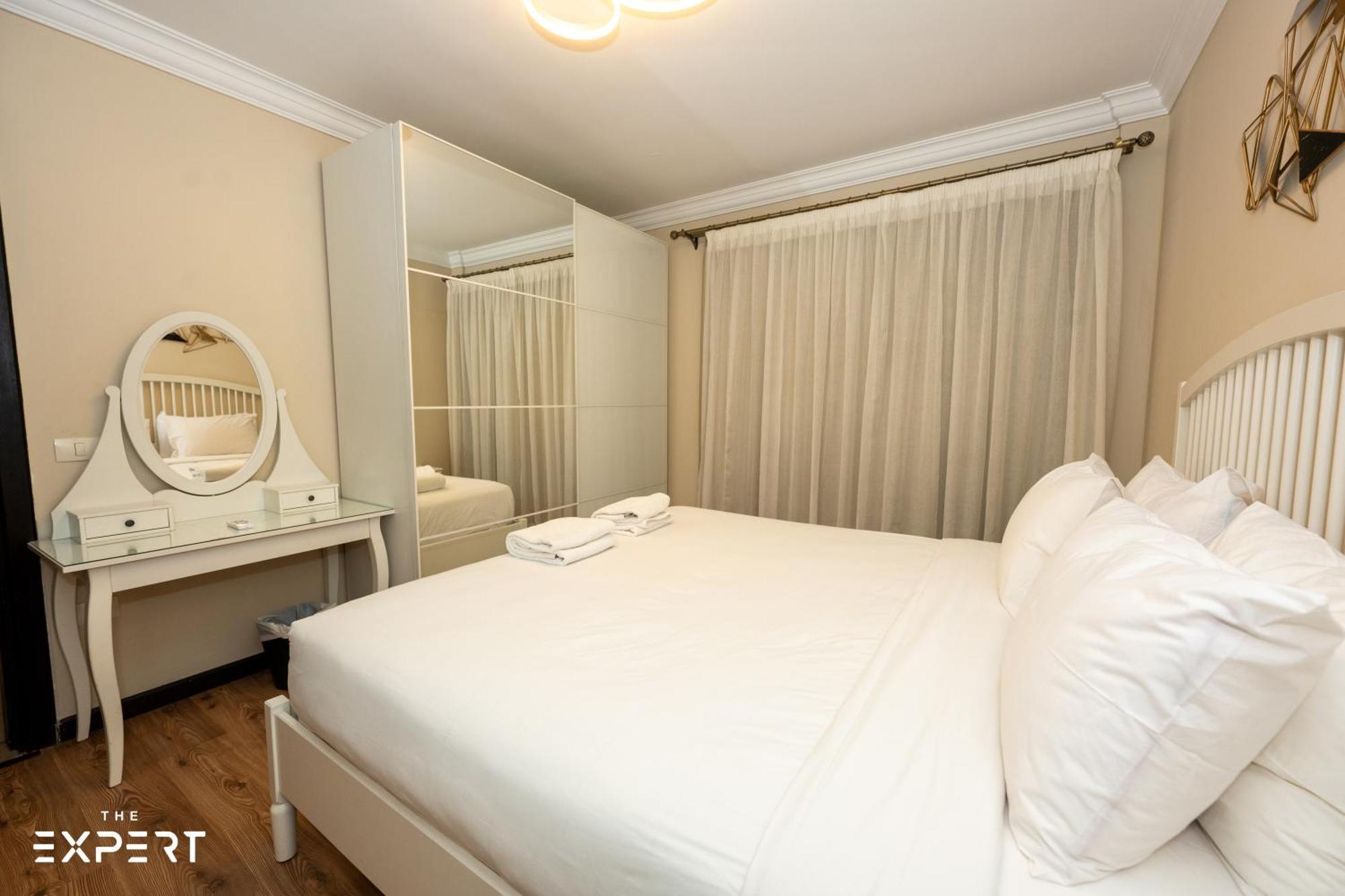 Luxury 2br Near The Airport * Cairo