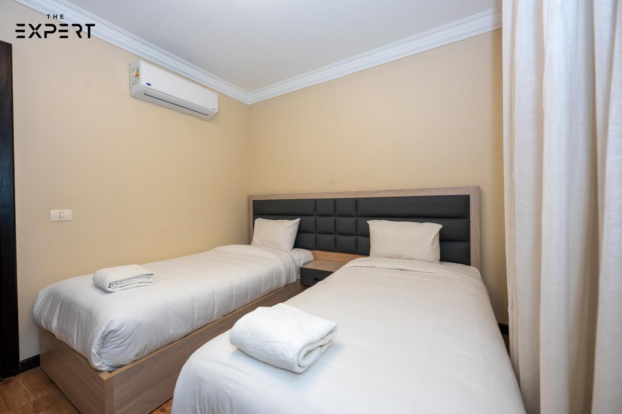 Luxury 2br Near The Airport Cairo